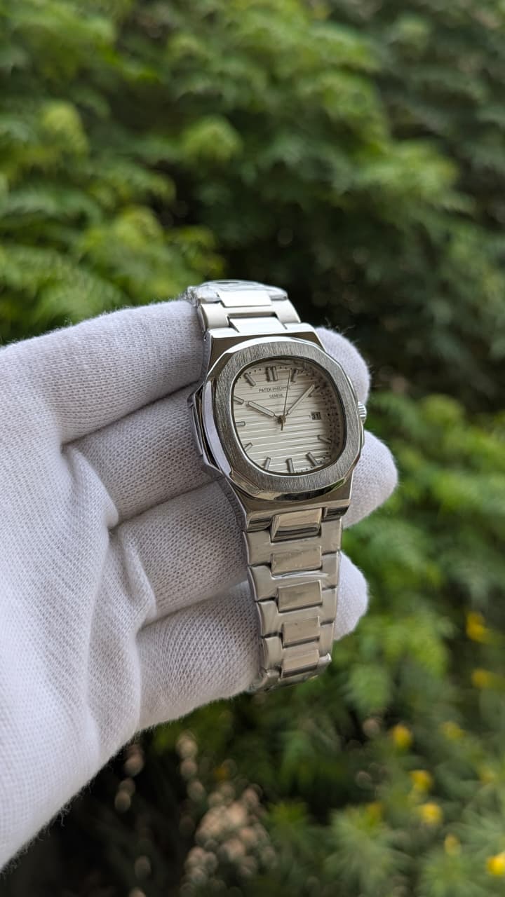 Patek Philippe Nautilus Men's Watch