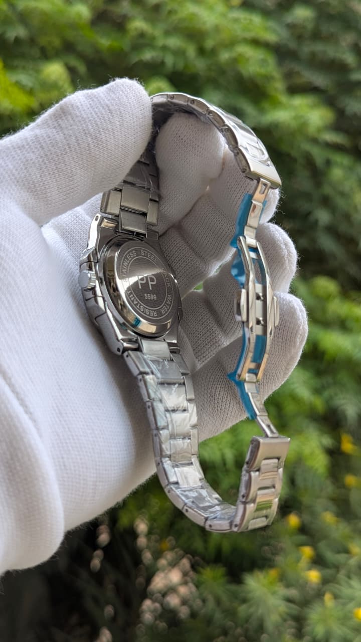 Patek Philippe Nautilus Men's Watch - Image 3