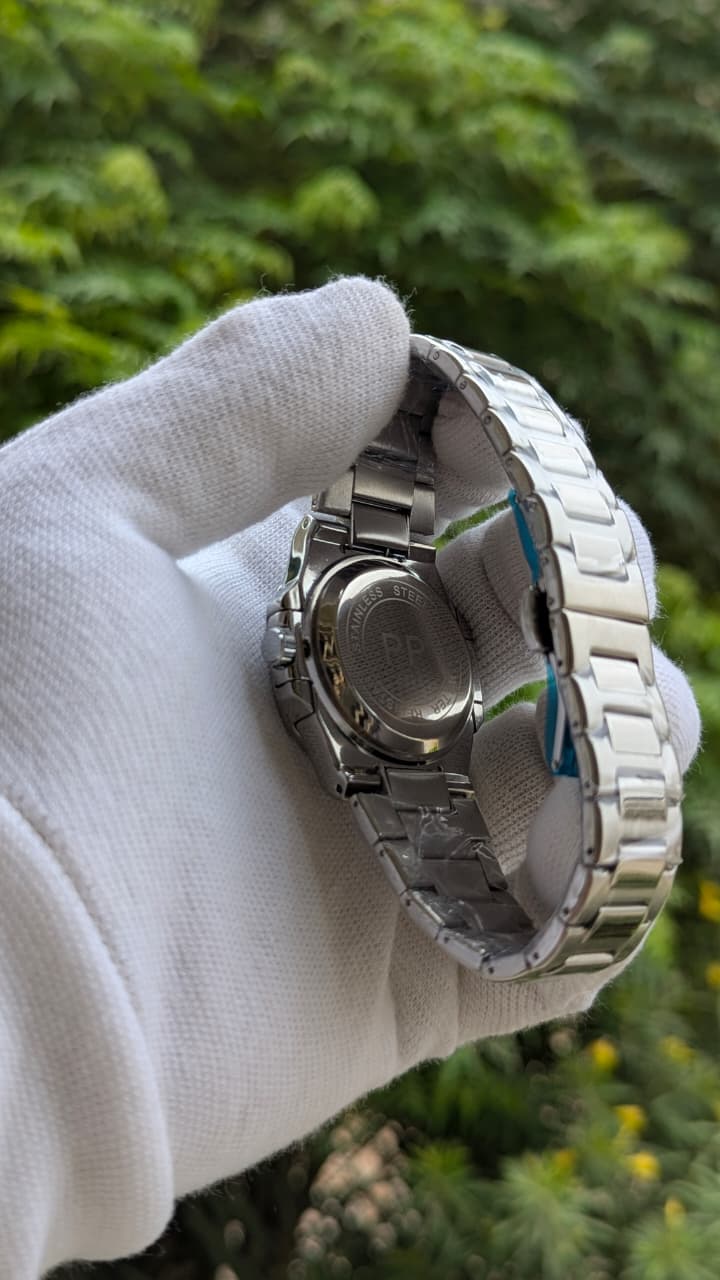 Patek Philippe Nautilus Men's Watch - Image 2